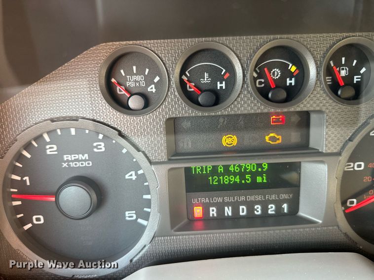 image for item EL0007 2008 Ford F450 van cab and chassis