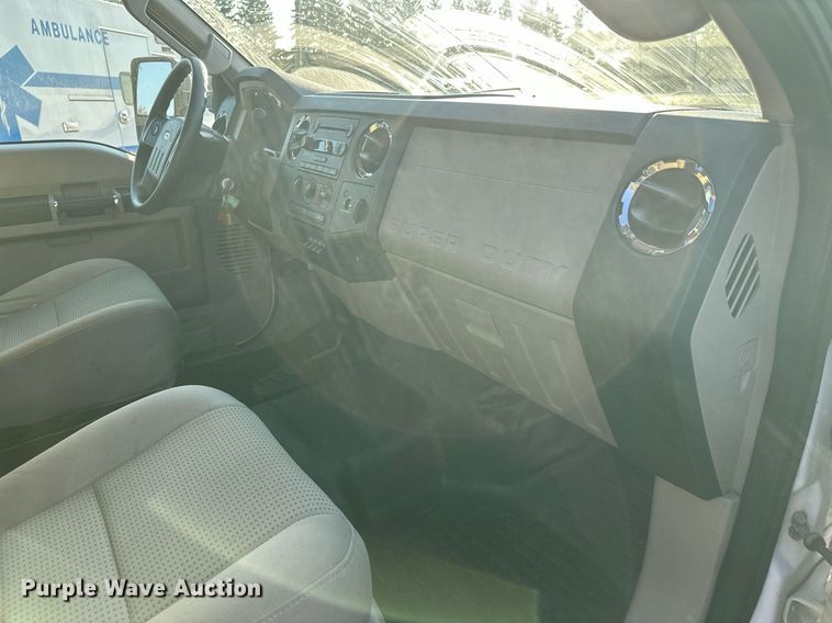 image for item EL0007 2008 Ford F450 van cab and chassis