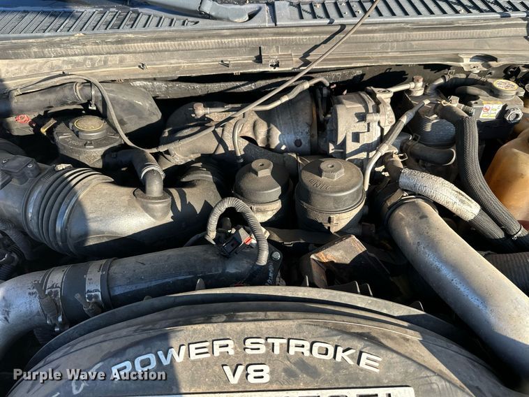 image for item EL0007 2008 Ford F450 van cab and chassis