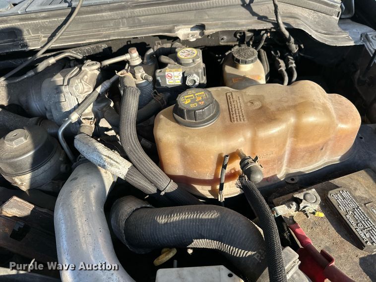 image for item EL0007 2008 Ford F450 van cab and chassis