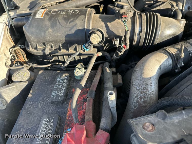 image for item EL0007 2008 Ford F450 van cab and chassis