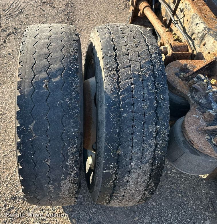 image for item EL0007 2008 Ford F450 van cab and chassis