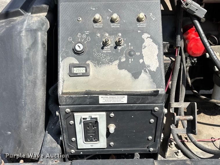 image for item EL6114 2020 Generac MLTS-2 light plant