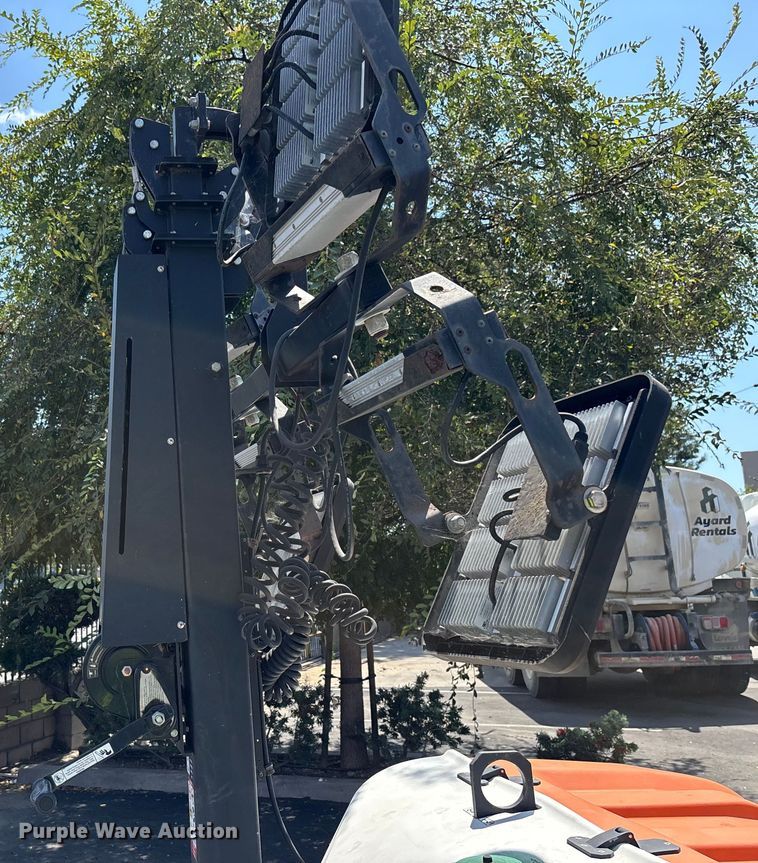 image for item EL6115 2020 Generac MLTS-2 light plant