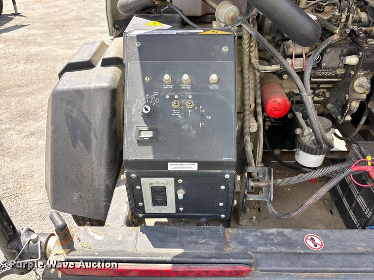 image for item EL6118 2020 Generac MLTS-2 light plant