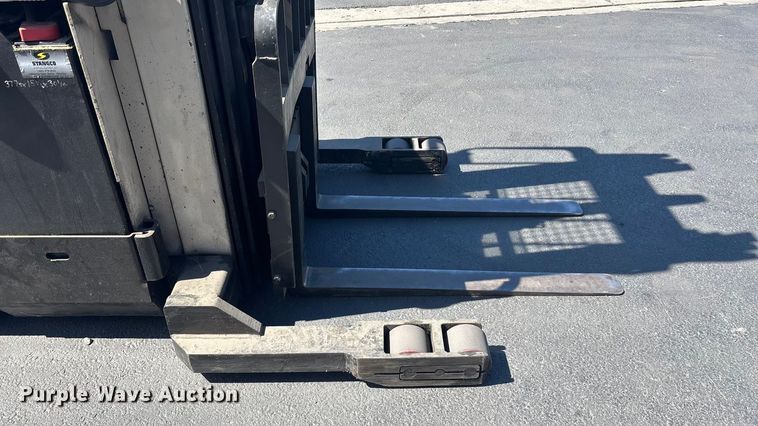 image for item EL6143 Crown 35RRTT order picker