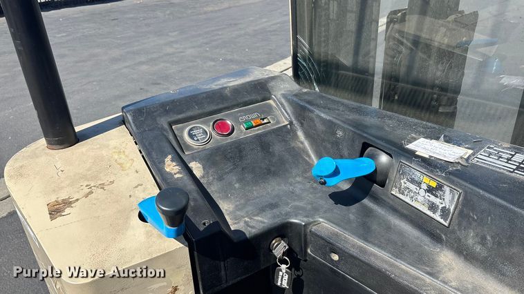 image for item EL6143 Crown 35RRTT order picker