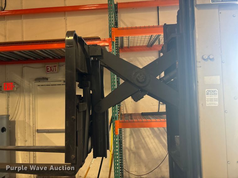 image for item EL6143 Crown 35RRTT order picker