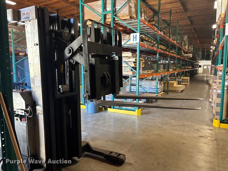 image for item EL6143 Crown 35RRTT order picker