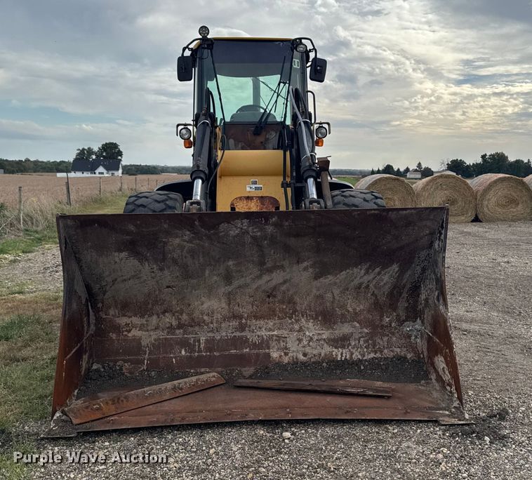 CARGADOR FRONTAL JOHN DEERE TC54H
