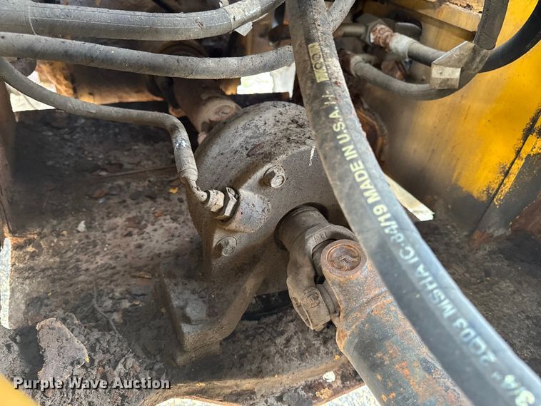 image for item EM2383 John Deere TC54H wheel loader