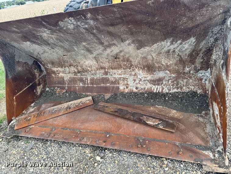 image for item EM2383 John Deere TC54H wheel loader