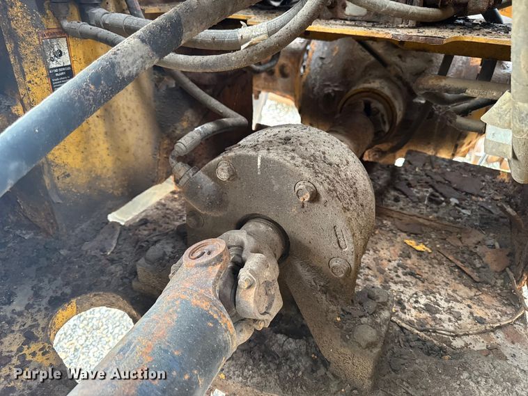 image for item EM2383 John Deere TC54H wheel loader