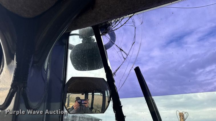 image for item EM2383 John Deere TC54H wheel loader