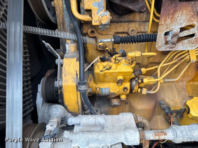 image for item EM2383 John Deere TC54H wheel loader