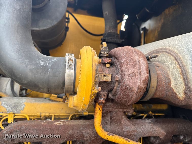 image for item EM2383 John Deere TC54H wheel loader