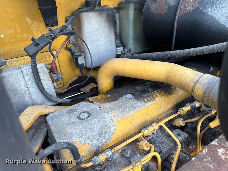 image for item EM2383 John Deere TC54H wheel loader