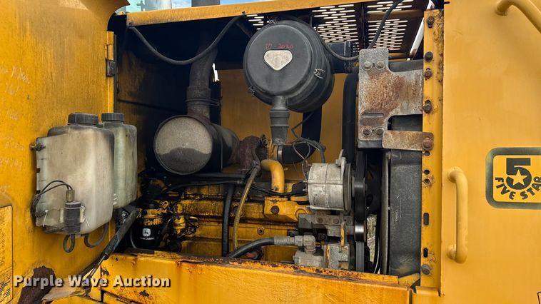 image for item EM2383 John Deere TC54H wheel loader