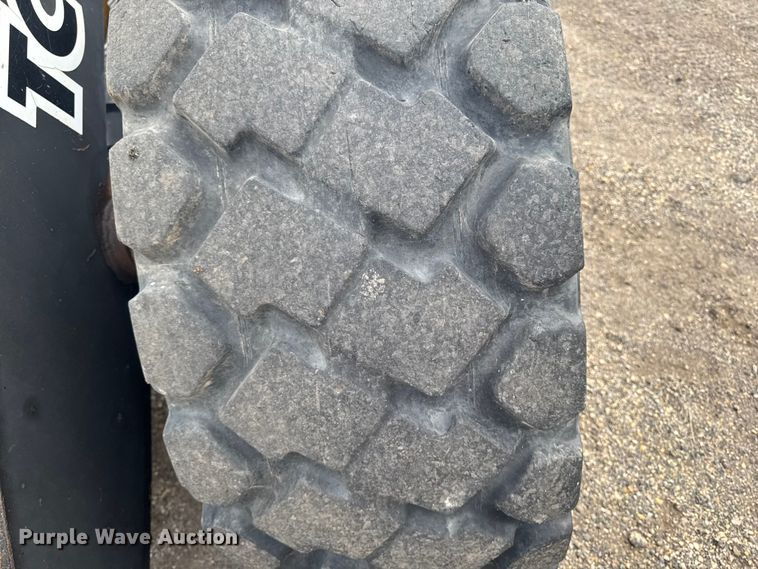 image for item EM2383 John Deere TC54H wheel loader