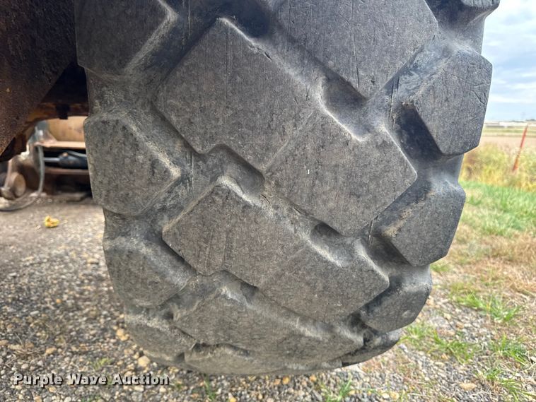 image for item EM2383 John Deere TC54H wheel loader