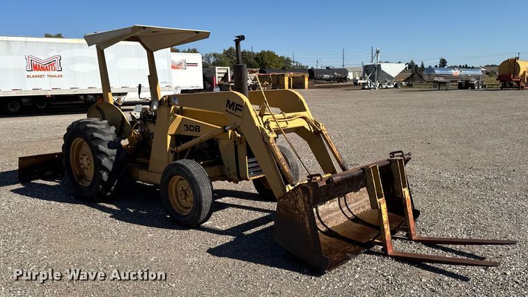 image for item EM2389 1981 Massey Ferguson 30B tractor
