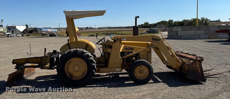 image for item EM2389 1981 Massey Ferguson 30B tractor