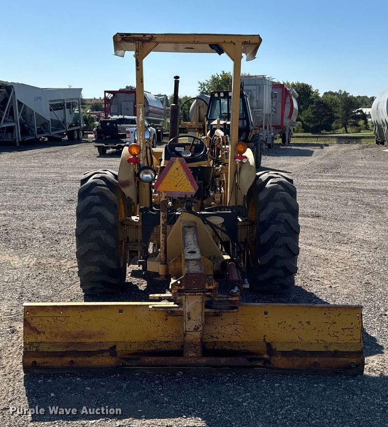 image for item EM2389 1981 Massey Ferguson 30B tractor