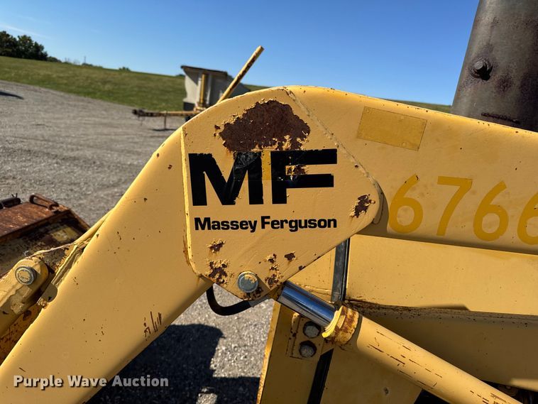 image for item EM2389 1981 Massey Ferguson 30B tractor