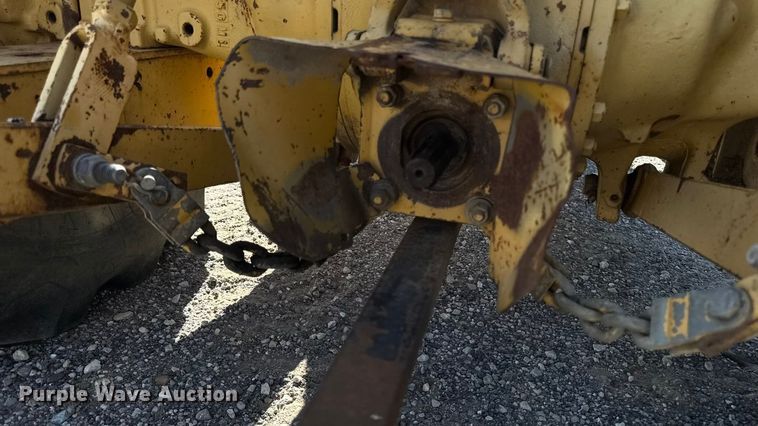 image for item EM2389 1981 Massey Ferguson 30B tractor