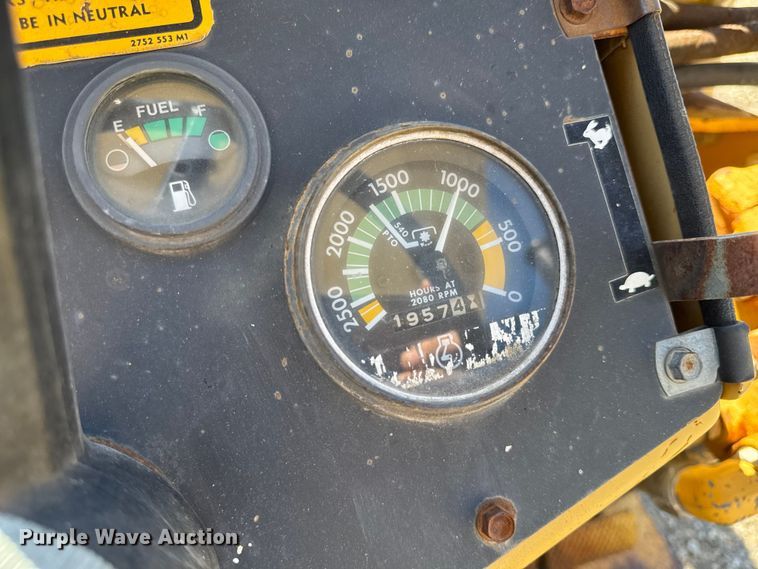 image for item EM2389 1981 Massey Ferguson 30B tractor