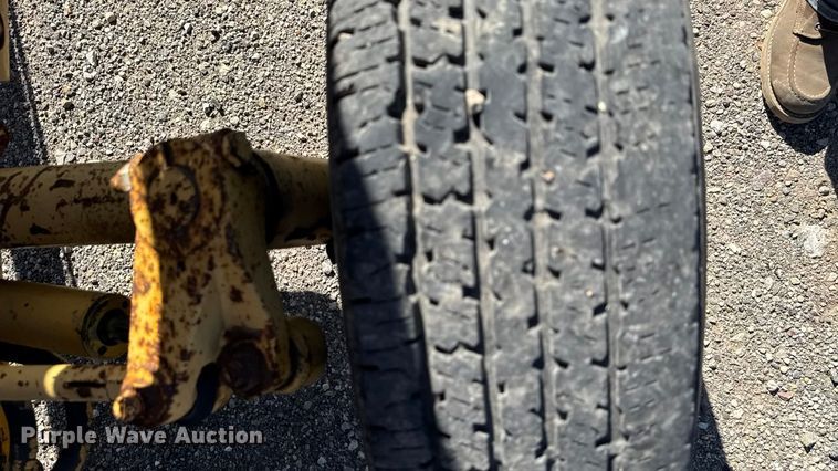 image for item EM2389 1981 Massey Ferguson 30B tractor