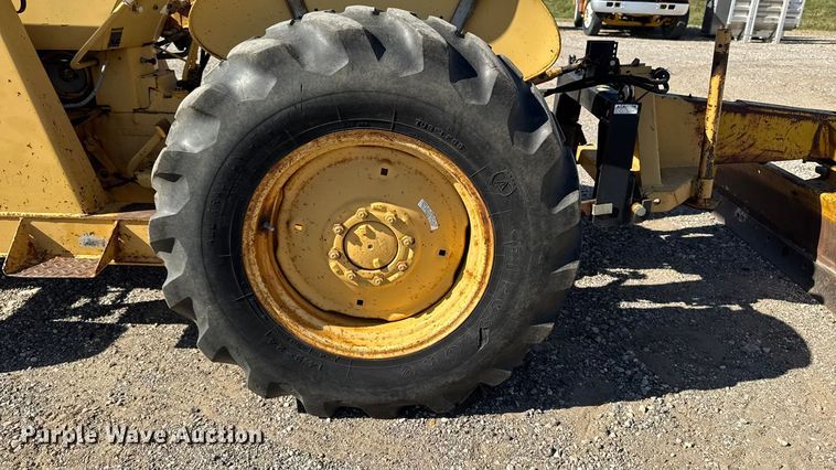 image for item EM2389 1981 Massey Ferguson 30B tractor