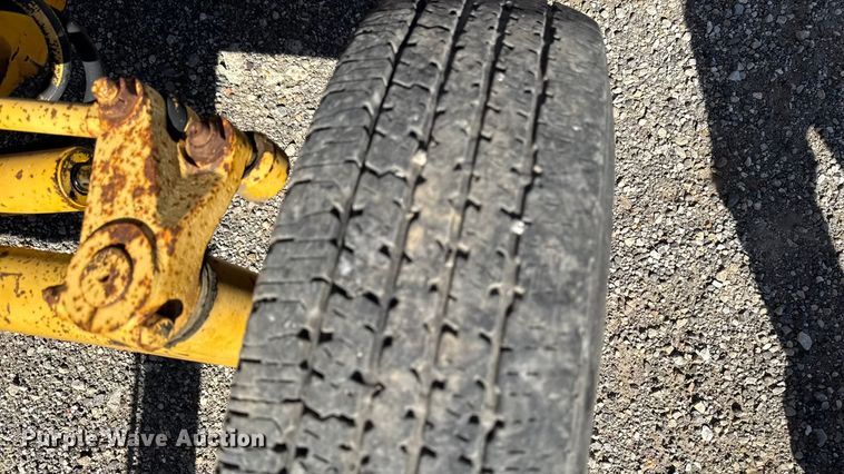 image for item EM2389 1981 Massey Ferguson 30B tractor