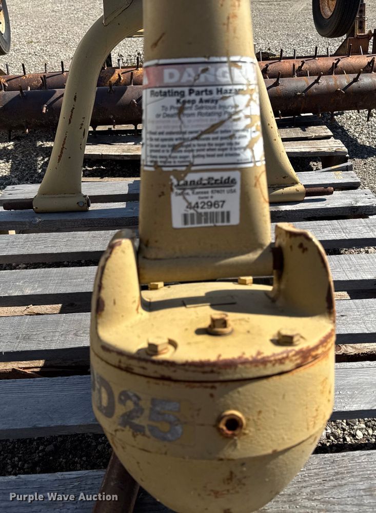 image for item EM2392 Land Pride PD25 post hole auger