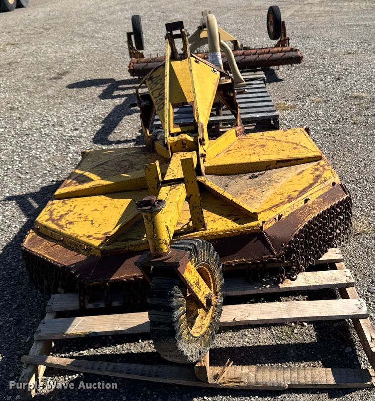 image for item EM2393 Massey Ferguson rotary mower