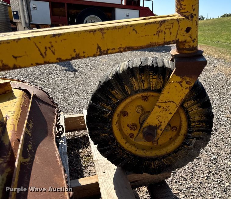image for item EM2393 Massey Ferguson rotary mower