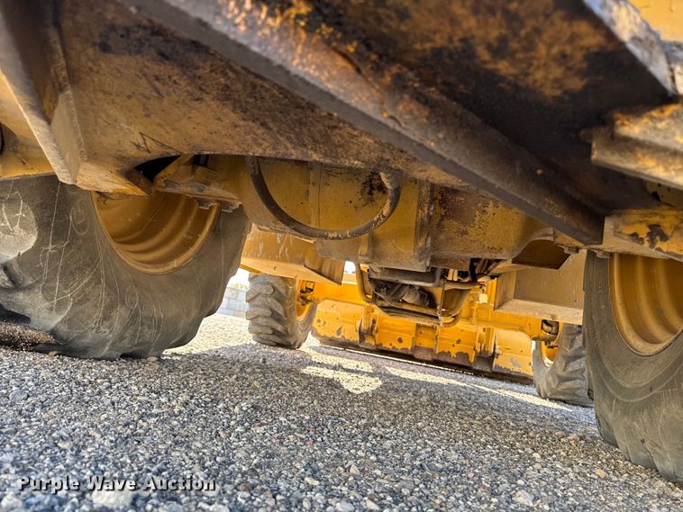 image for item EM2394 1994 Caterpillar 416B backhoe