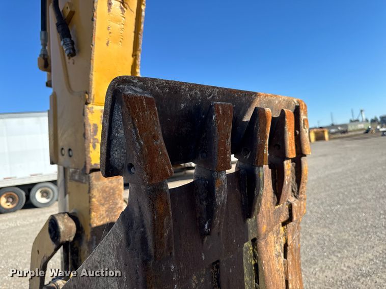 image for item EM2394 1994 Caterpillar 416B backhoe