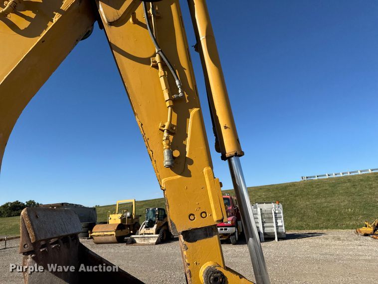 image for item EM2394 1994 Caterpillar 416B backhoe