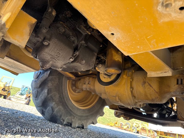 image for item EM2394 1994 Caterpillar 416B backhoe