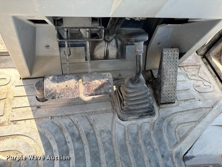 image for item EM2394 1994 Caterpillar 416B backhoe