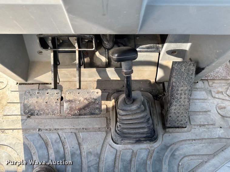 image for item EM2394 1994 Caterpillar 416B backhoe