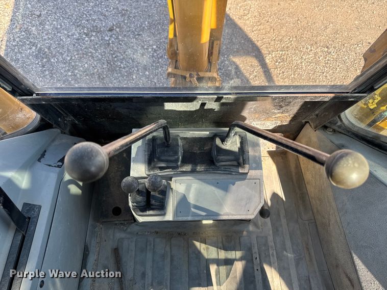 image for item EM2394 1994 Caterpillar 416B backhoe