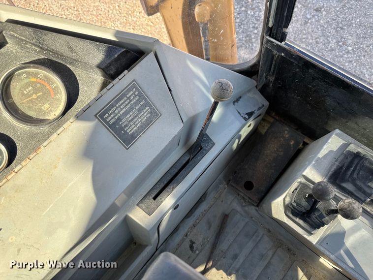 image for item EM2394 1994 Caterpillar 416B backhoe