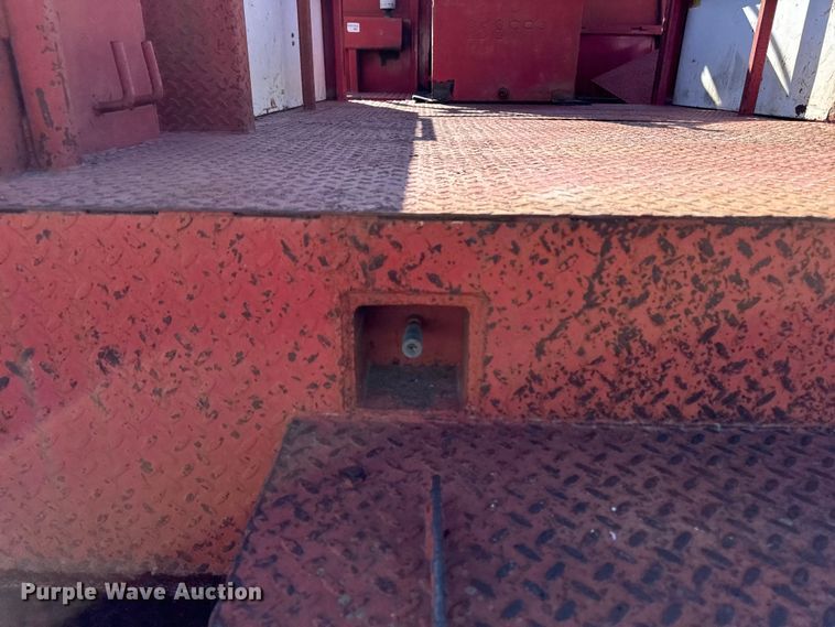 image for item EM2396 1993 International 4900 utility / service truck