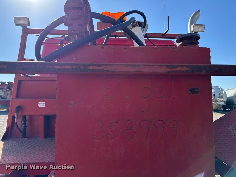 image for item EM2396 1993 International 4900 utility / service truck