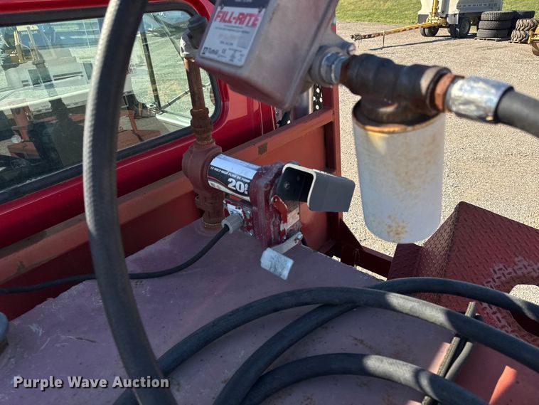 image for item EM2396 1993 International 4900 utility / service truck