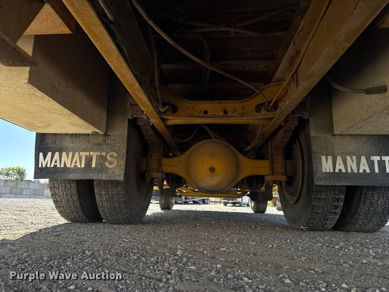 image for item EM2396 1993 International 4900 utility / service truck