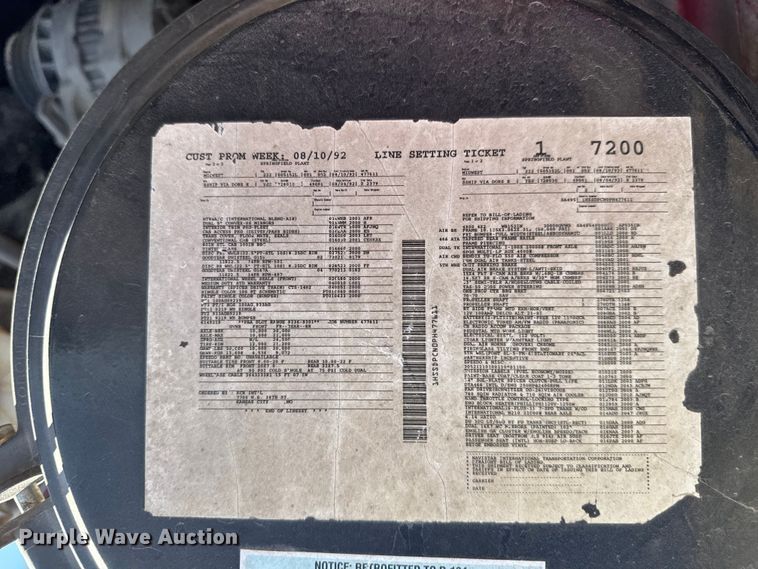 image for item EM2396 1993 International 4900 utility / service truck