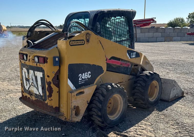 MINI CARGADOR SOBRE RUEDAS 2011 CATERPILLAR 246C
